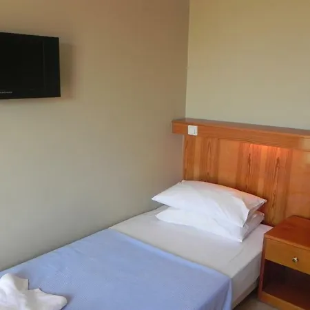 Hotel Akpinar 3*