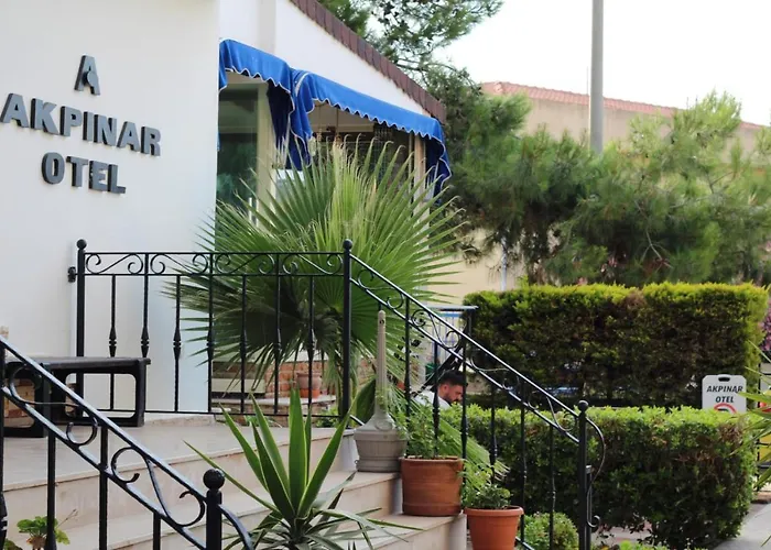 فندق Akpinar 3*